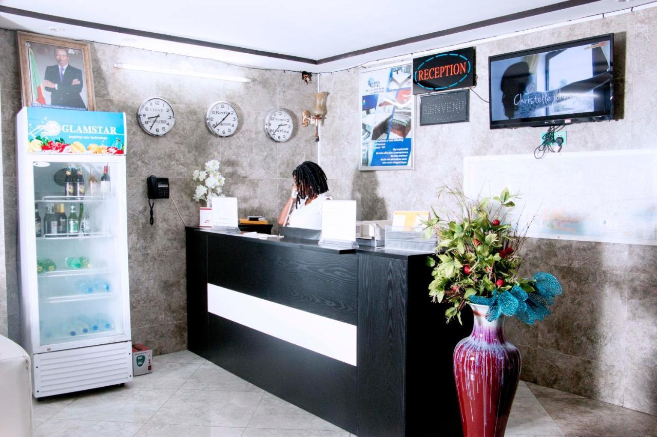 Nora Hotel Cotonou Bagian luar foto
