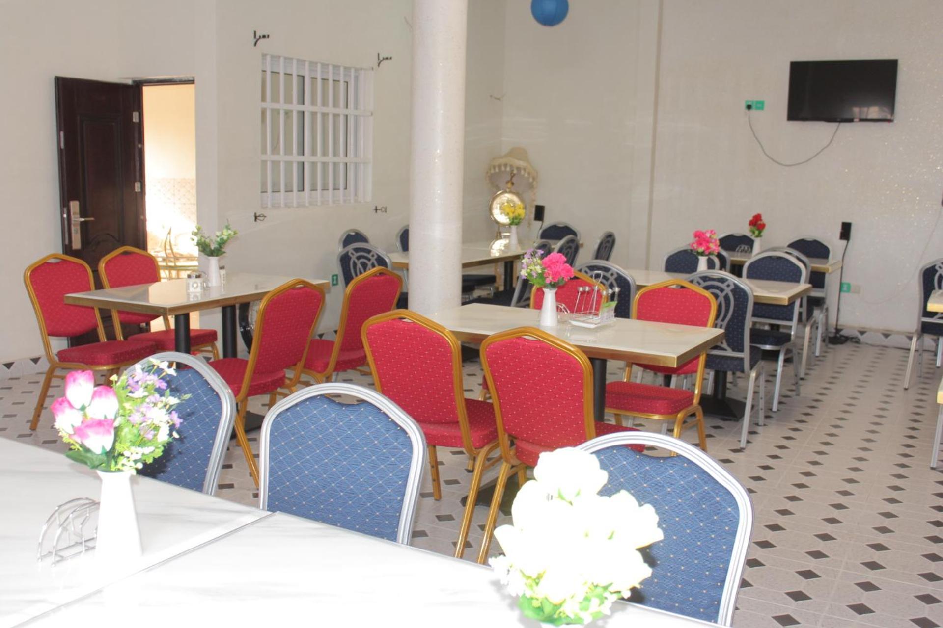 Nora Hotel Cotonou Bagian luar foto