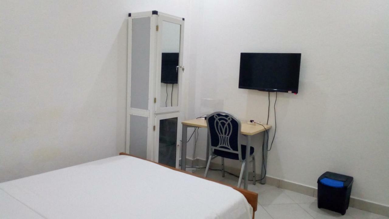 Nora Hotel Cotonou Bagian luar foto
